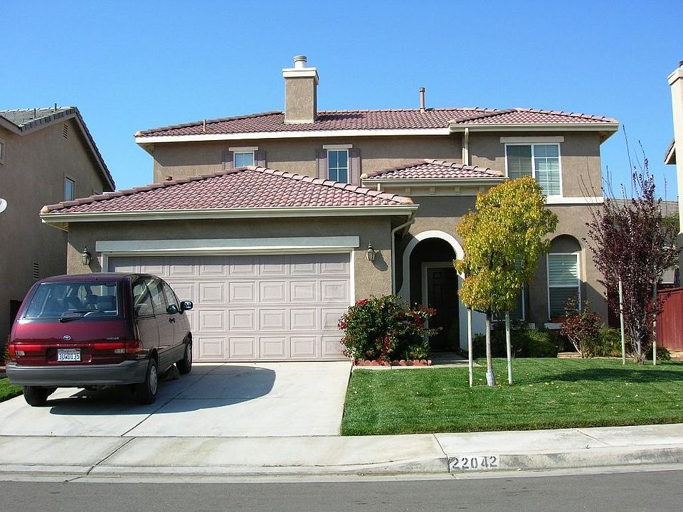 1st image of 22042 Goldenchain St