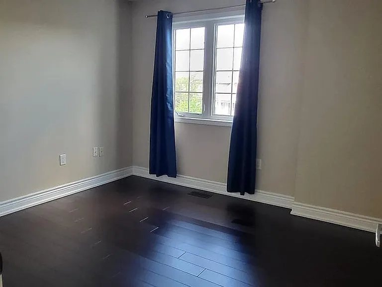 207 Dymott Ave — Photo 8