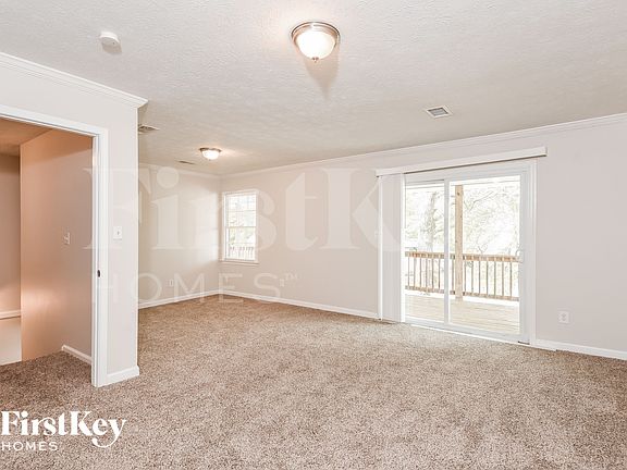 3rd image of 2238 Carmen Ct