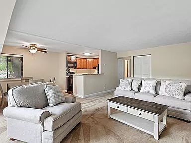 2nd image of 11101 Blix St Unit 1