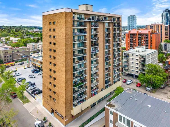 1330 E 15th Ave SW #405, Calgary, AB T3C 3N6