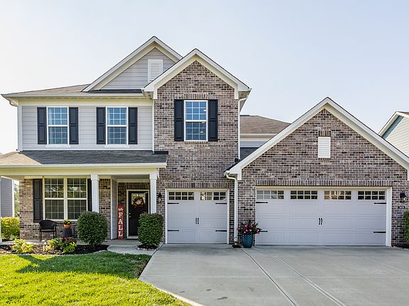 2nd image of 5609 Mahogany Dr