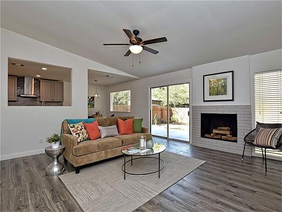 4th image of 2600 McGregor Dr