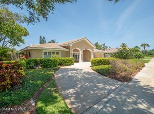 518 Rio Casa Dr N, Indialantic, FL 32903