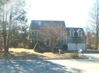 31 Juniper Rd, Holliston, MA 01746