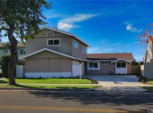 201 Harvard Ln, Seal Beach, CA 90740