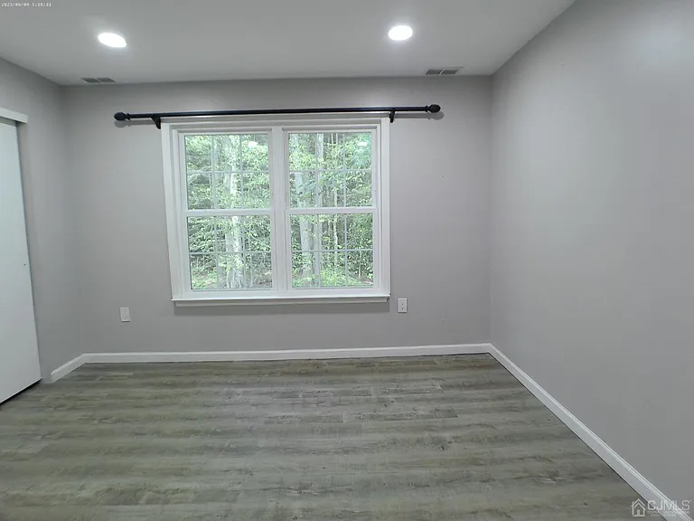 5132 Beech Ct — Photo 17
