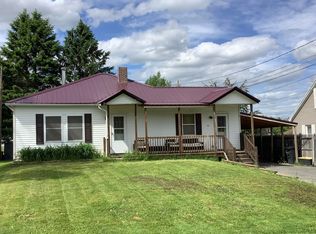 31 Vesta Dr, Caribou, ME 04736