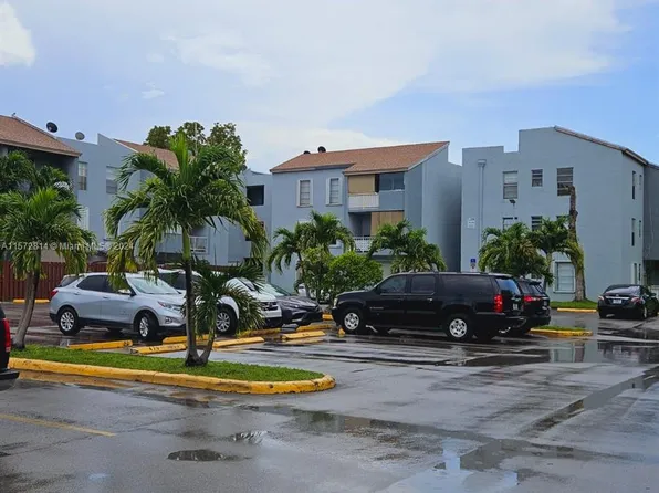 1735 W 60th St APT M303, Hialeah, FL 33012