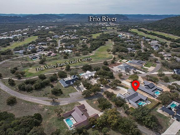 3rd image of 1416 Mountain Valley Drive