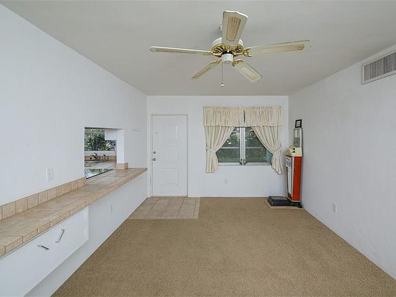 5th image of 6314 Olive Ave