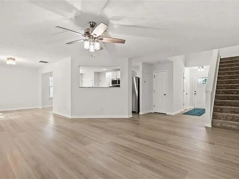 173 Village Ct — Photo 3