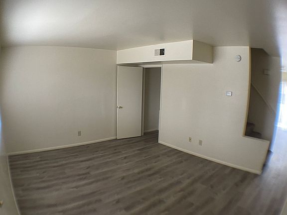 4th image of 512 W Santa Fe Ave #1-490