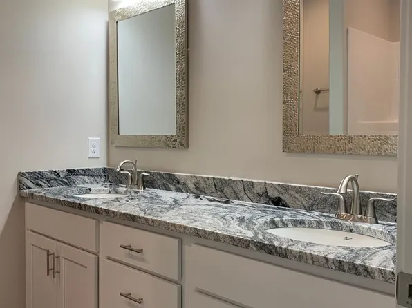 2005 Battista Ave, Lincoln, NE 68521