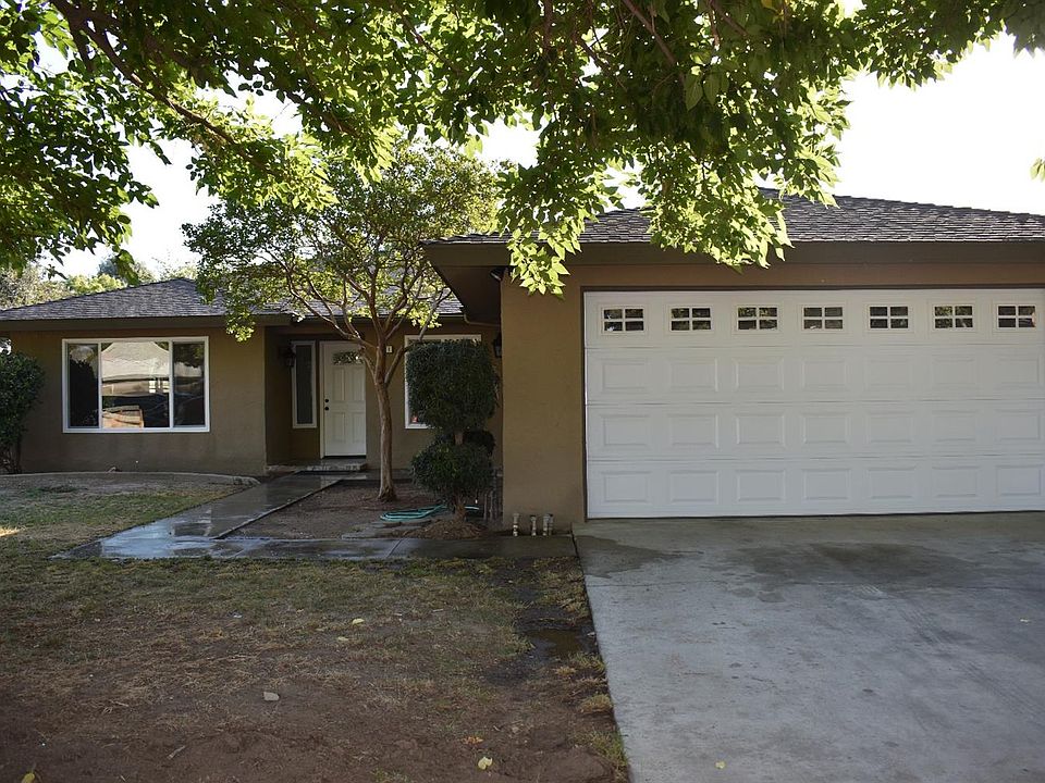 1st image of 2611 Sandlewood Dr