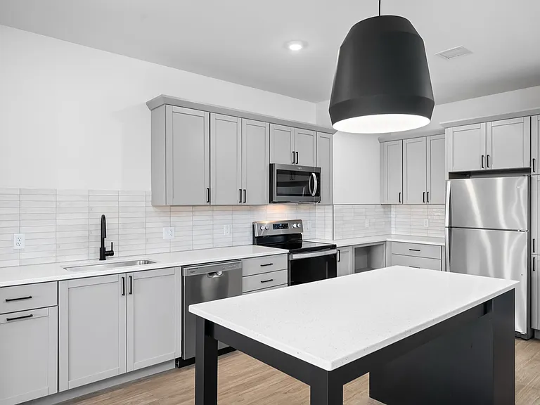 2. Franklin 2.1 - Kitchen 2. Franklin 2.1 - Kitchen