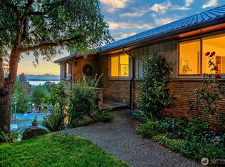 6533 38th Avenue SW, Seattle, WA 98126