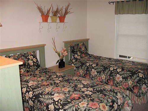 5th image of 2643 Asbury Ave