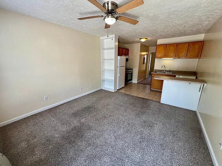 2124 Dr Martin Luther King Jr Blvd #A-6 — Photo 4