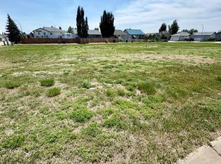 96 Upland Mnr W, Brooks, AB T1R1P9