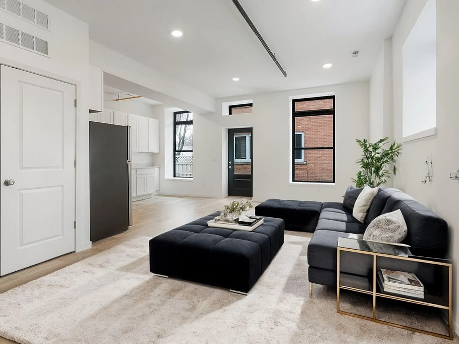Reinbeck Apartments — Photo 3