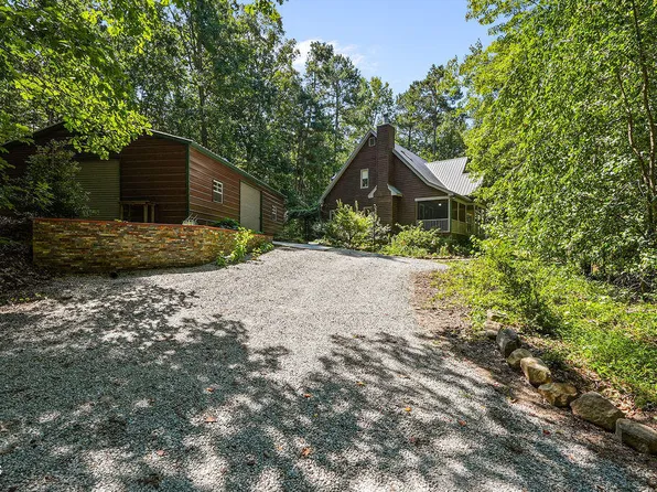 240 McGregor Woods Rd, Chapel Hill, NC 27517