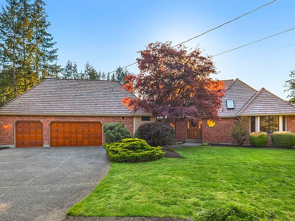 2nd image of 6113 136th Avenue NE
