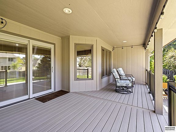 3rd image of 6028 S 159th Cir