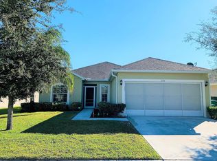 126 Briarcliff Cir, Sebastian, FL 32958