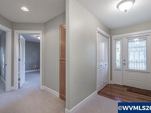 3rd image of 1843 Madrona St E