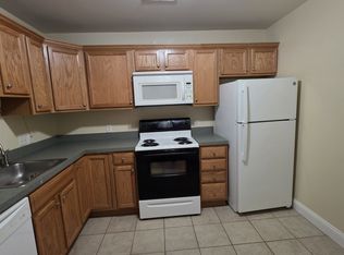 125 Main St #403B, East Haven, CT 06512