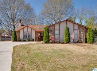 1094 Kerr Dr SE, Huntsville, AL 35803