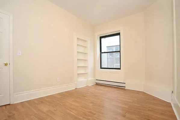 Rented by OGI Management | media 3
