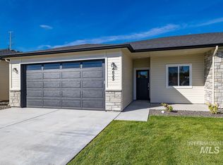 4823 N Selway Falls Ln, Meridian, ID 83646