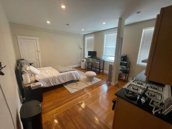1197 Commonwealth Ave APT 10