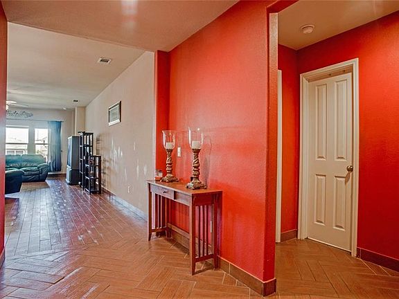 5th image of 947 Mazatlan Dr
