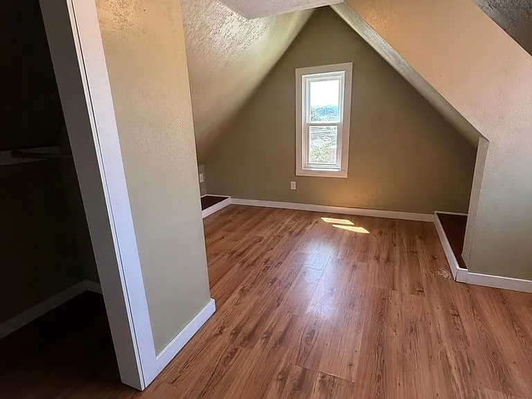 1005 W Park St — Photo 10