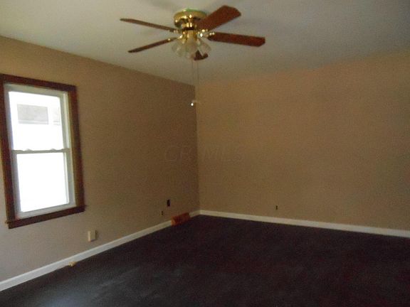 4th image of 1097 Harrisburg Pike