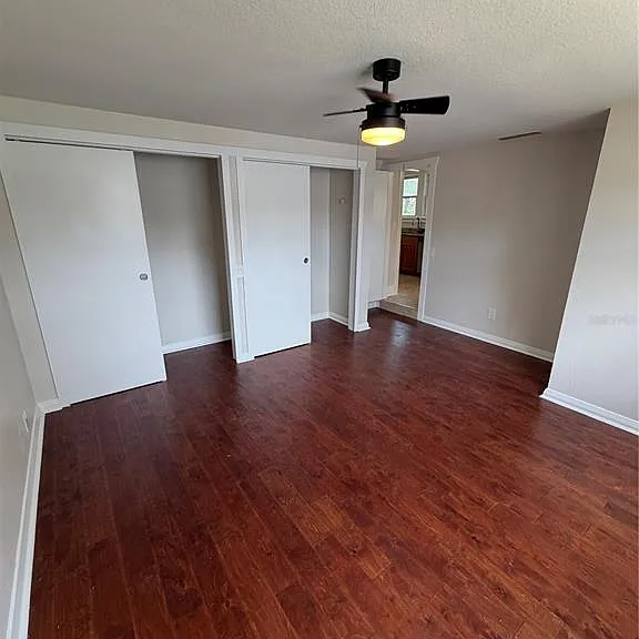 919 W Plymouth St — Photo 13
