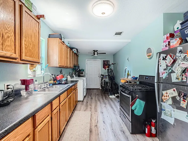5605 Tura Ln — Photo 9