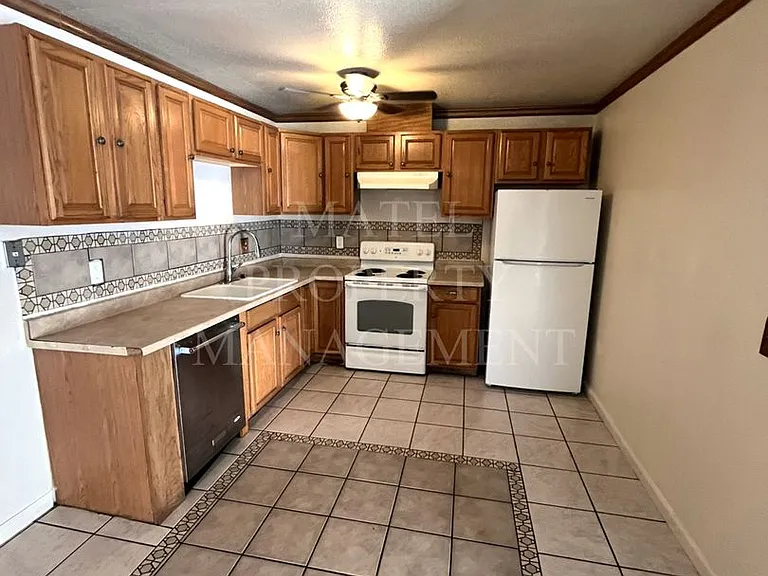 321 Gran Via Ct — Photo 4