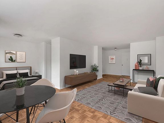 3rd image of 61 Jane St APT 2H