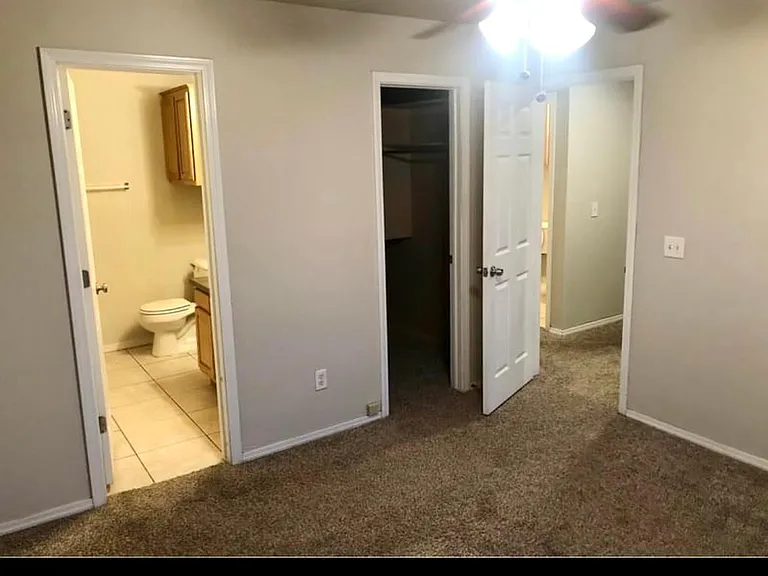 1712 W Palm Pl — Photo 6