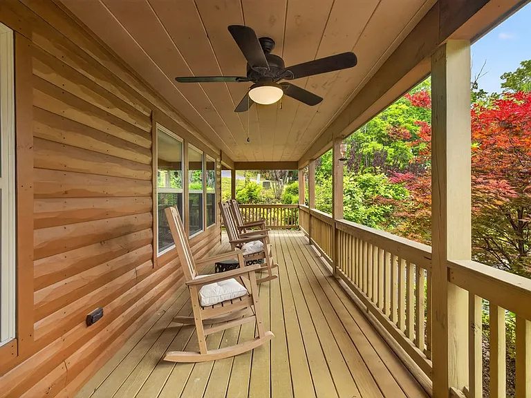 693 Knights Gap — Photo 40