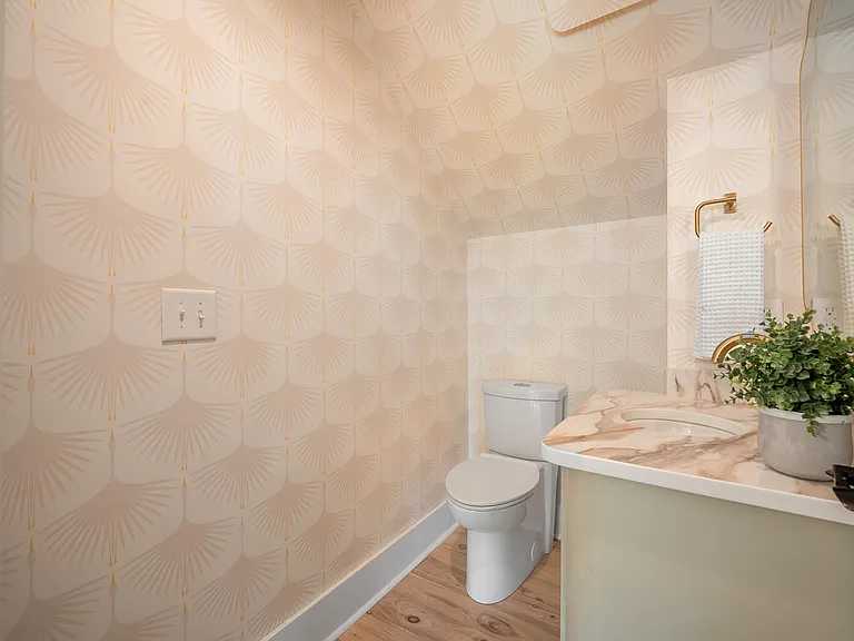 108 Live Oak Dr — Photo 14