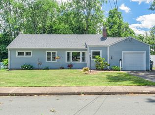 80 Green Manor Rd, Manchester, CT 06042