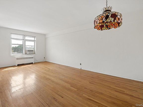 3rd image of 1111 Midland Avenue #6H