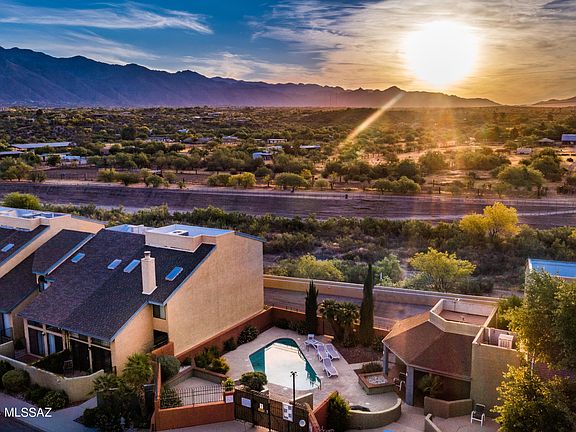 2nd image of 3886 N Paseo De Las Canchas