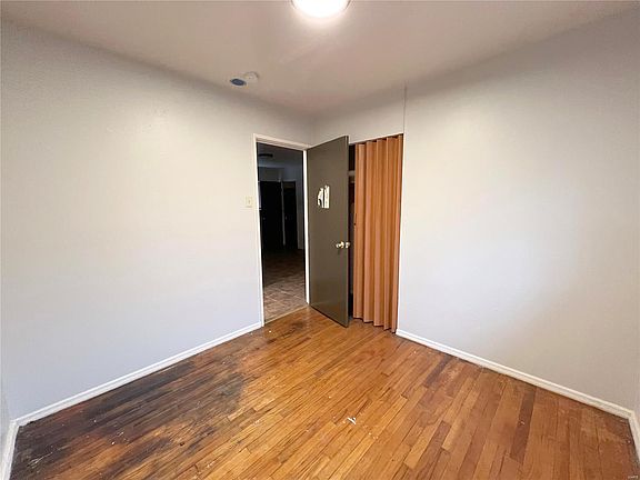 5th image of 10328 Baron Dr