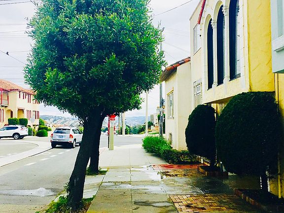 2nd image of 2487 15th Ave